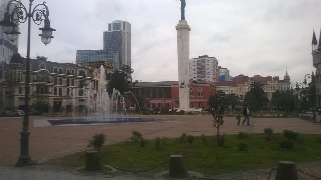 OldBatumi Apartment Bagian luar foto