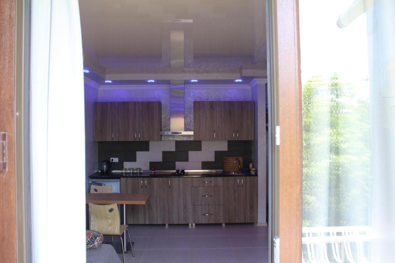 OldBatumi Apartment Bagian luar foto